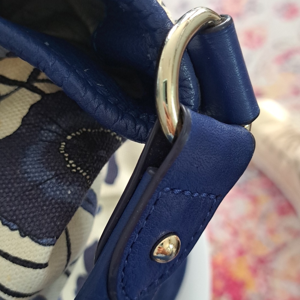 ☘️☘️Isaac Mizrahi! Bridgehampton bag 24 X 1o.5" With A 9" Handle Drop - Picture 7 of 7